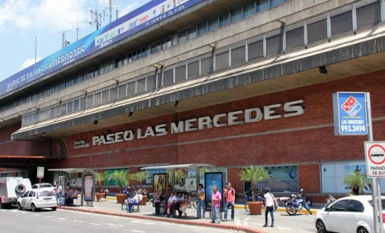 Local comercial en Las Mercedes, Caracas - 1