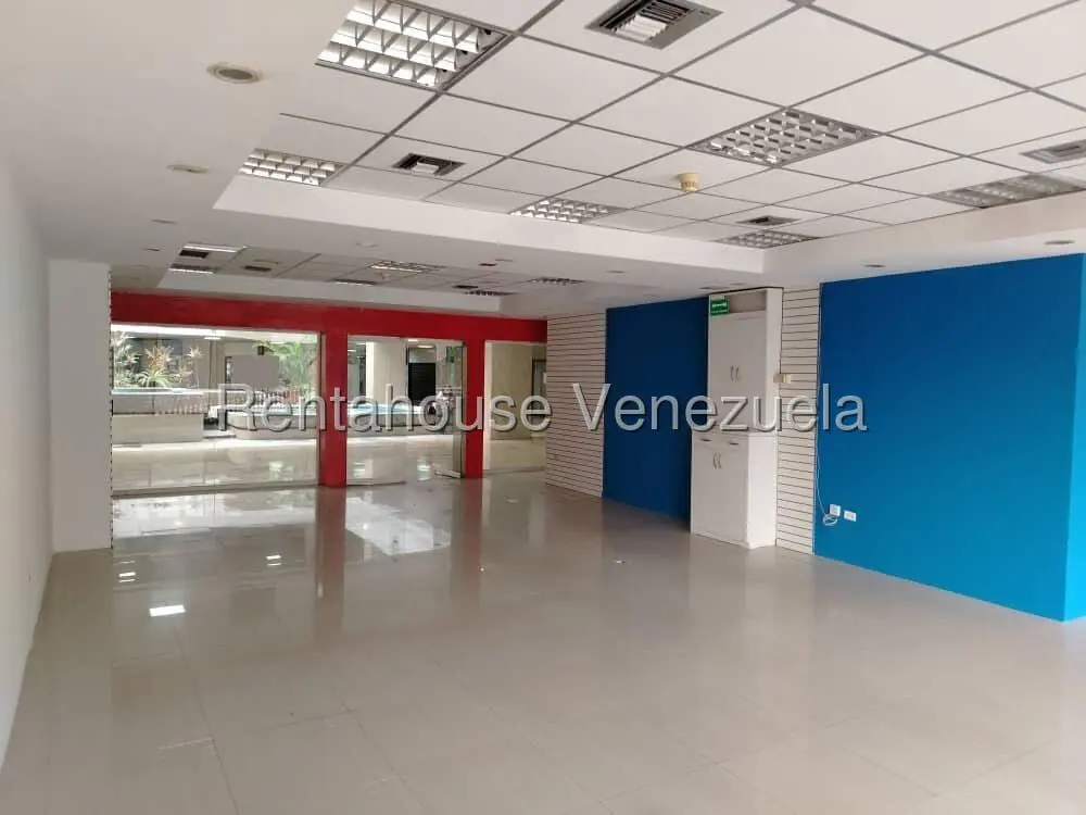Local comercial en Prados del Este, Caracas - 1
