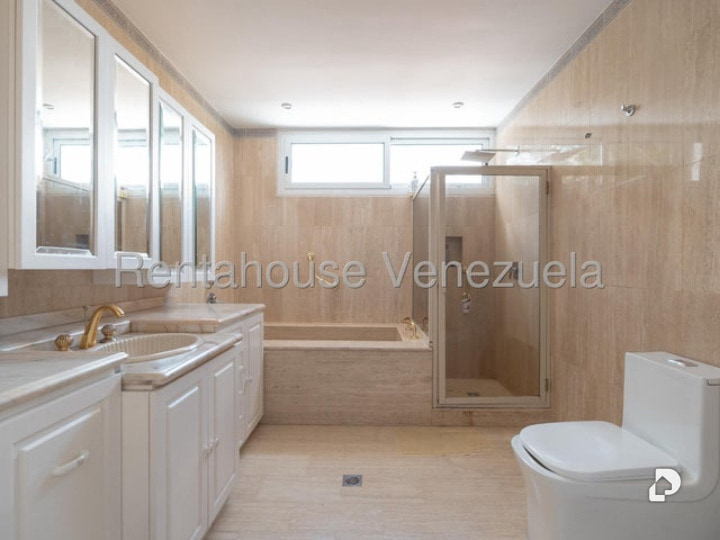 Casa en Colinas de Tamanaco, Caracas – 10