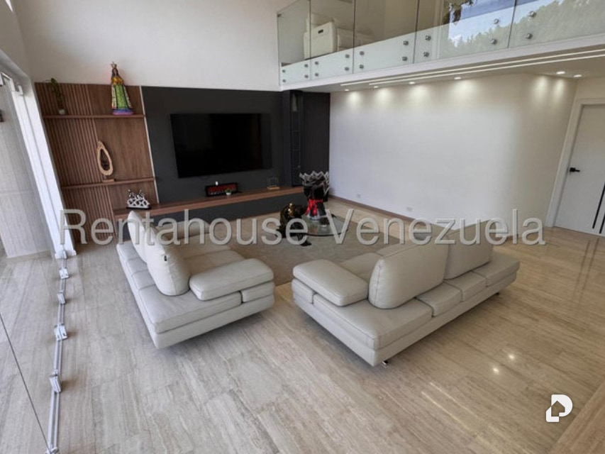 Casa en Colinas de Tamanaco, Caracas – 4