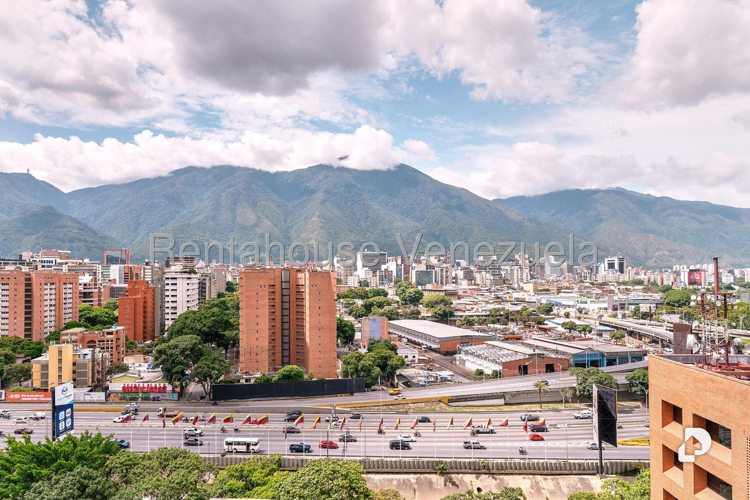 Office in Las Mercedes, Caracas – 16