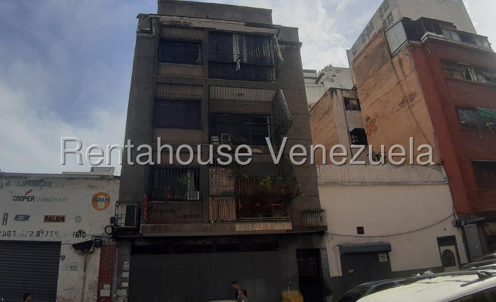 Apartment in Parroquia La Candelaria, Caracas - 1