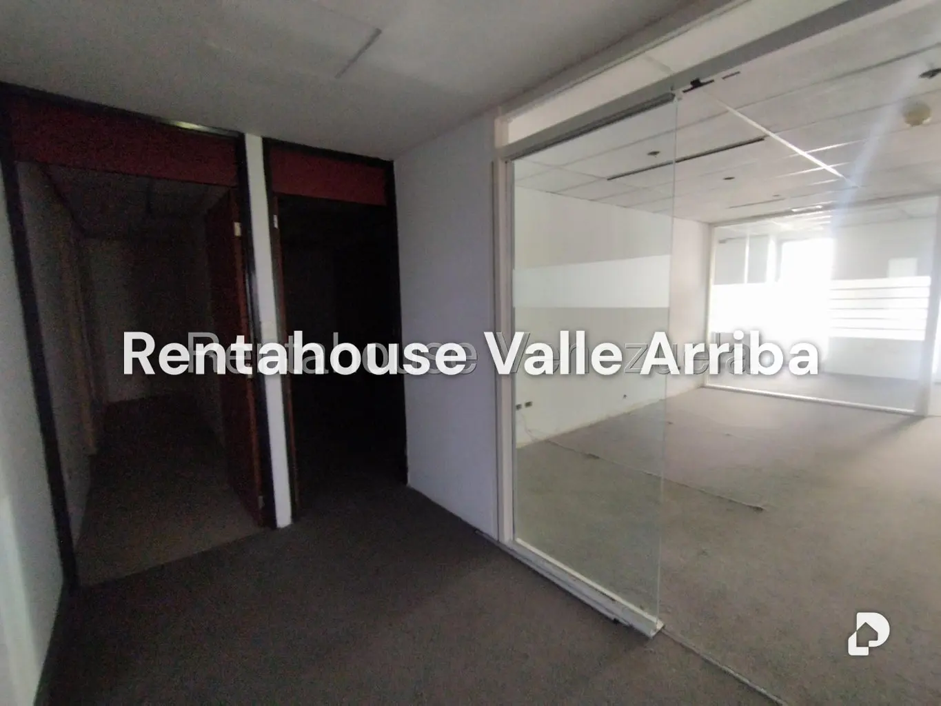 Office in Los Palos Grandes, Caracas – 6
