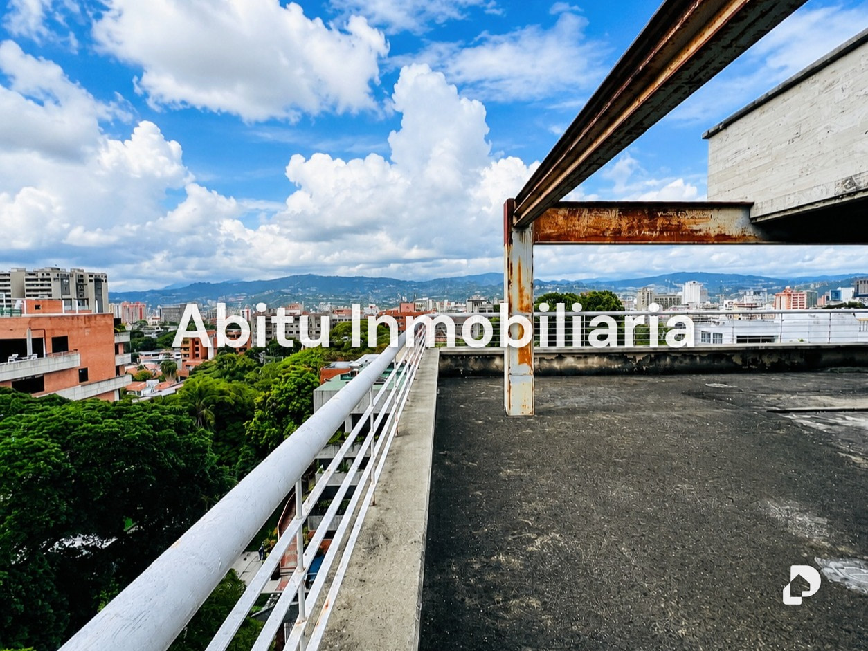 Apartamento en Los Palos Grandes, Caracas – 9