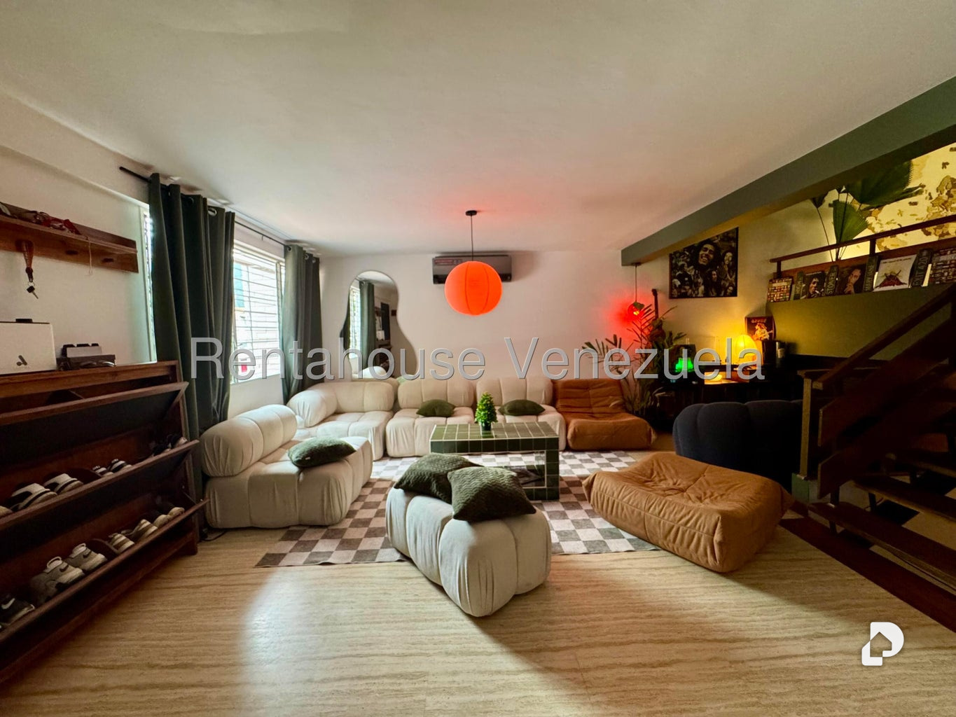Casa en Alto Prado, Caracas – 19