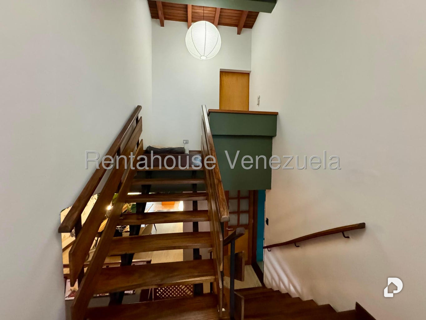Casa en Alto Prado, Caracas – 24