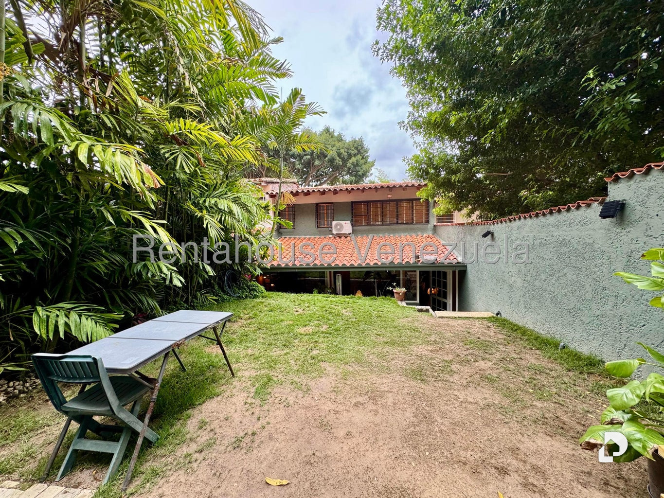 Casa en Alto Prado, Caracas – 11