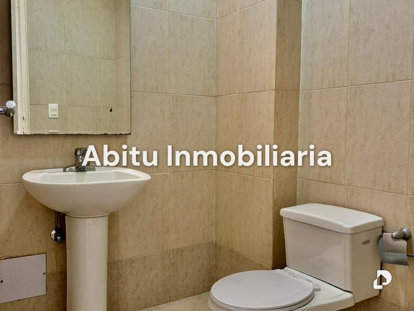 Townhouse en La Trinidad, Caracas – 16
