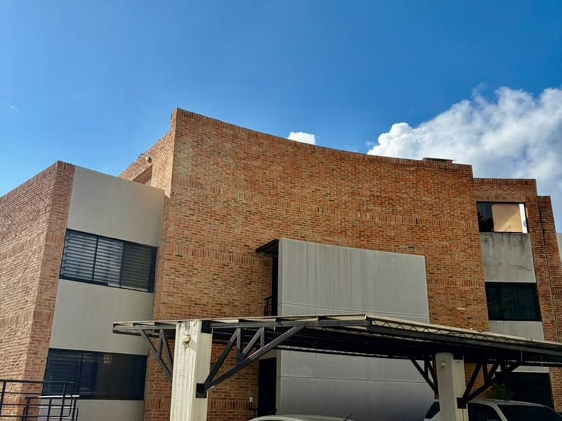 Townhouse en La Trinidad, Caracas - 1