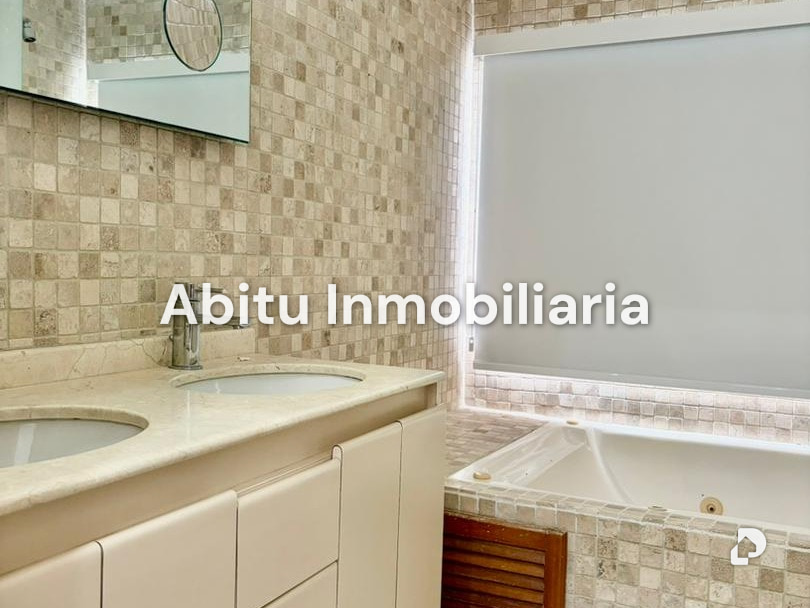Townhouse en La Trinidad, Caracas – 12
