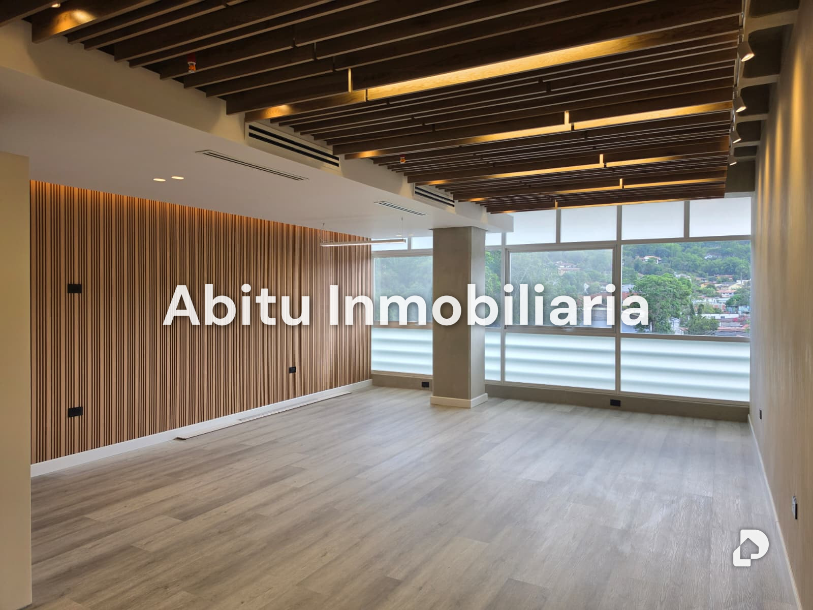 Local comercial en El Hatillo, Caracas – 1
