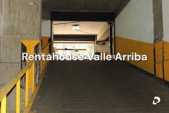 Garaje/Estacionamiento en El Recreo, Caracas – 4