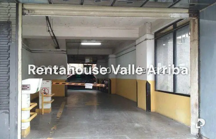 Garaje/Estacionamiento en El Recreo, Caracas – 5