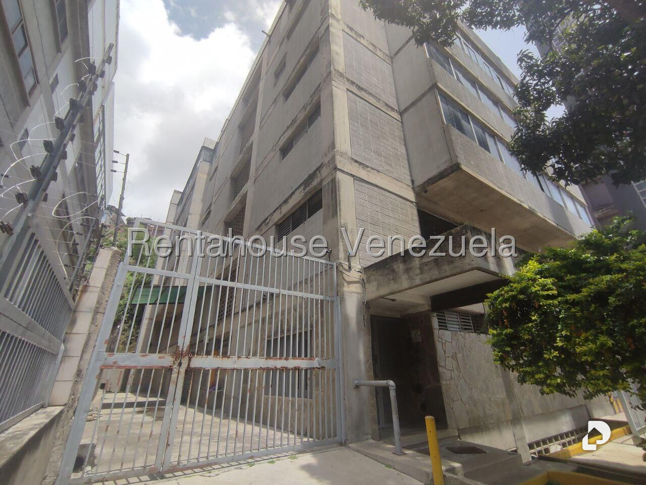 Local comercial en Palo Verde, Caracas