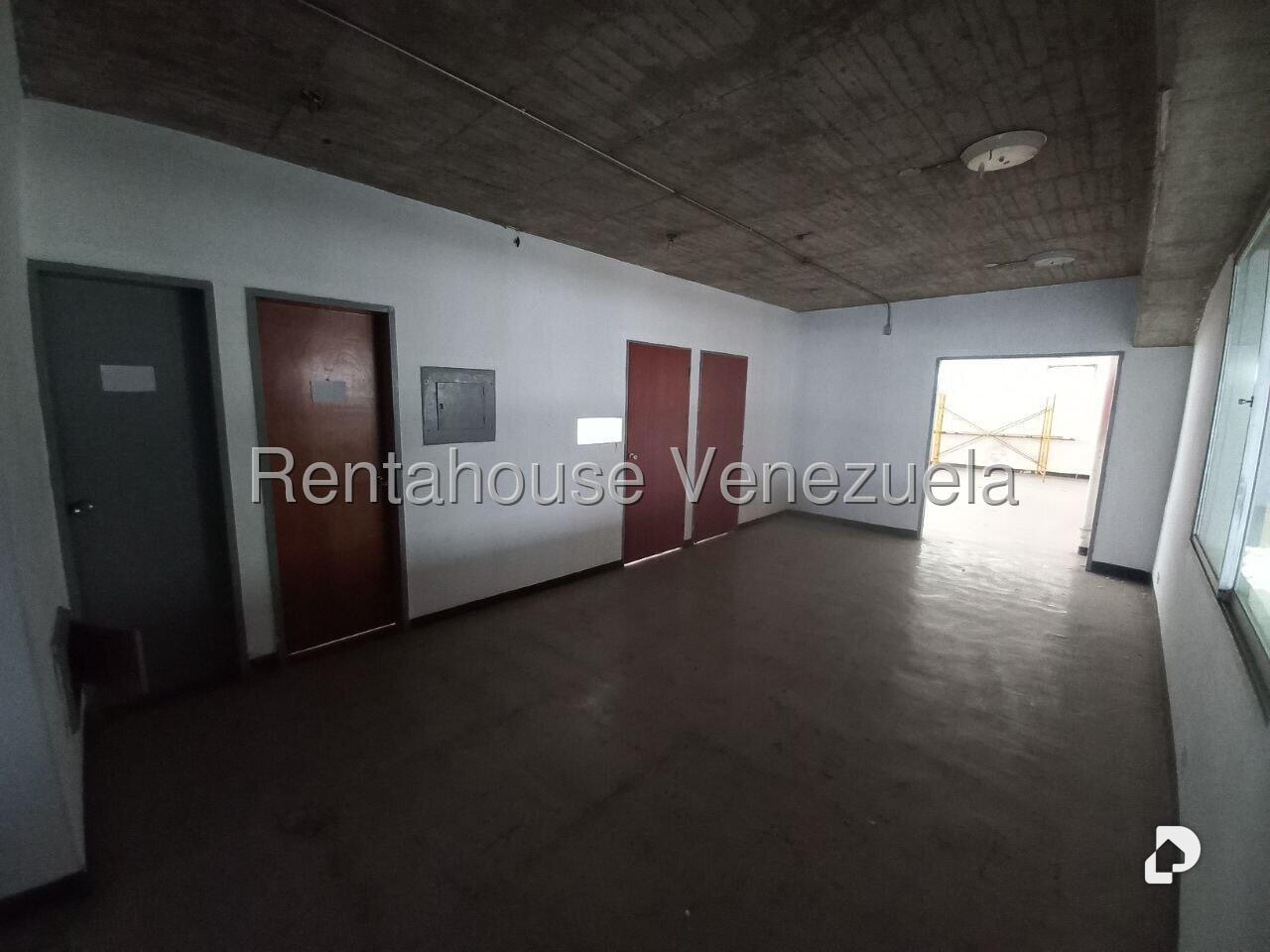 Local comercial en Palo Verde, Caracas