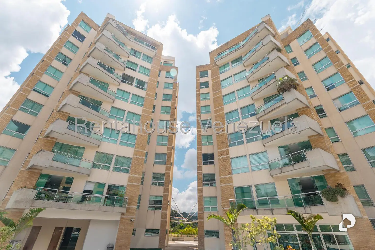 Apartamento en Las Mesetas de Santa Rosa de Lima, Caracas – 2