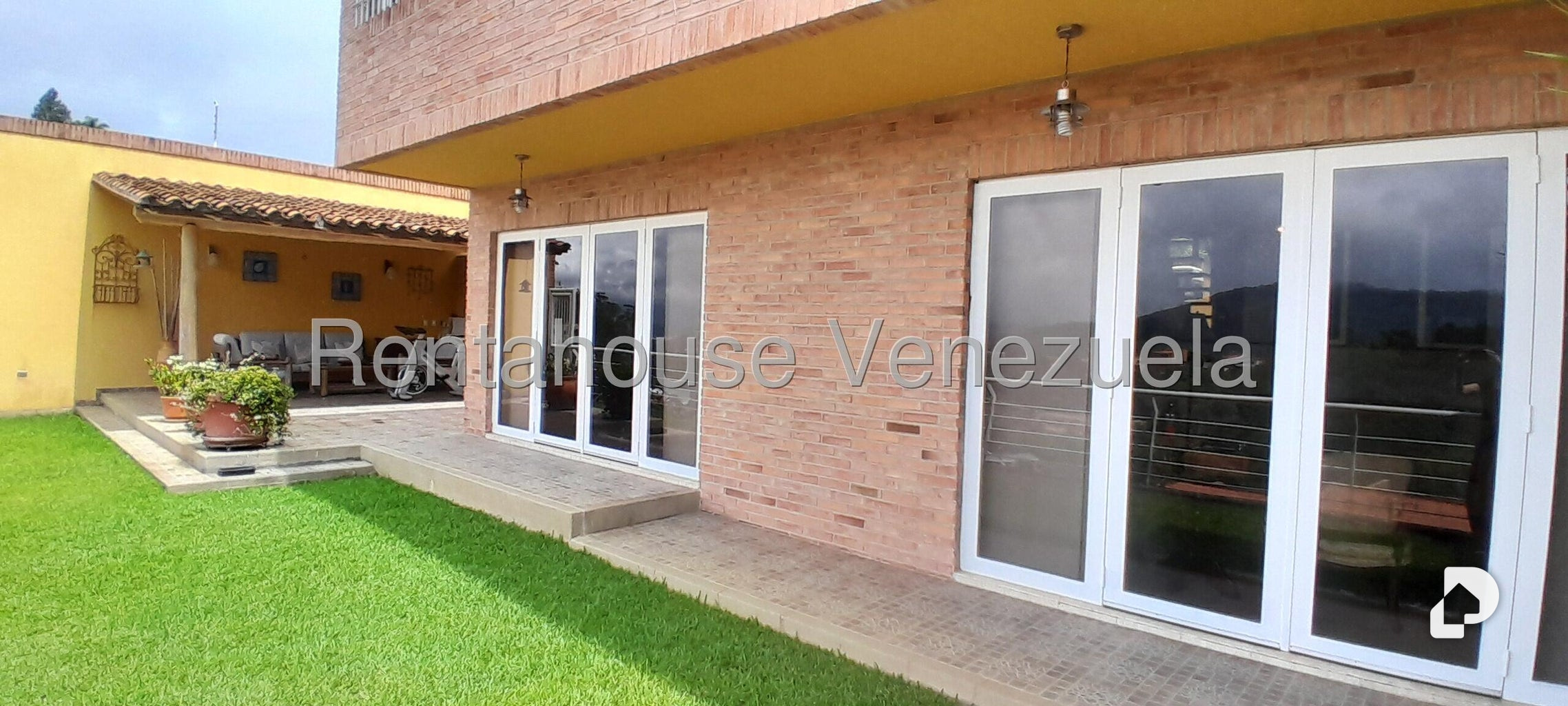 Casa en Alto Hatillo, Caracas – 30