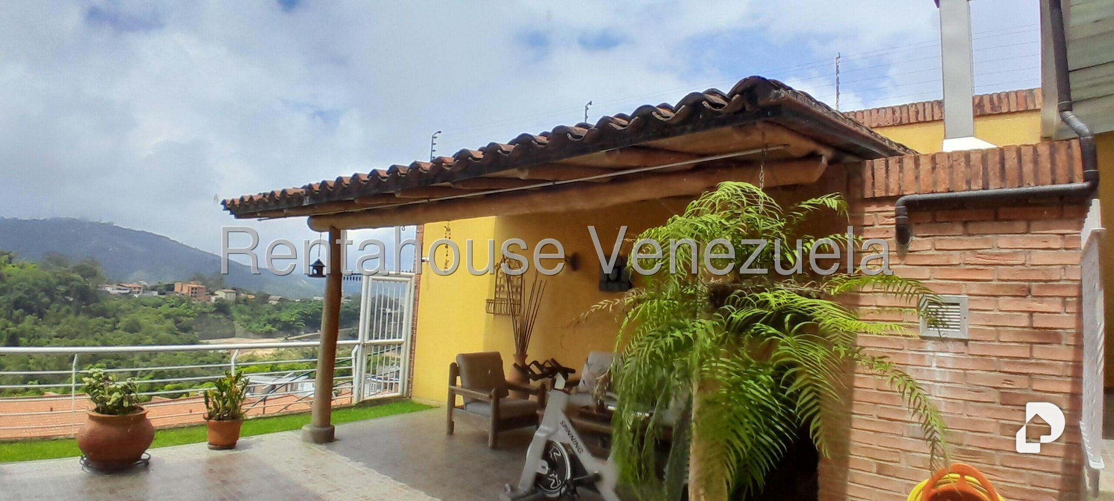 Casa en Alto Hatillo, Caracas – 24