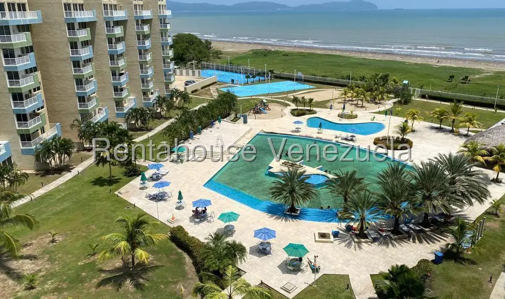 Apartamento en Agua Sal, Higuerote - 1
