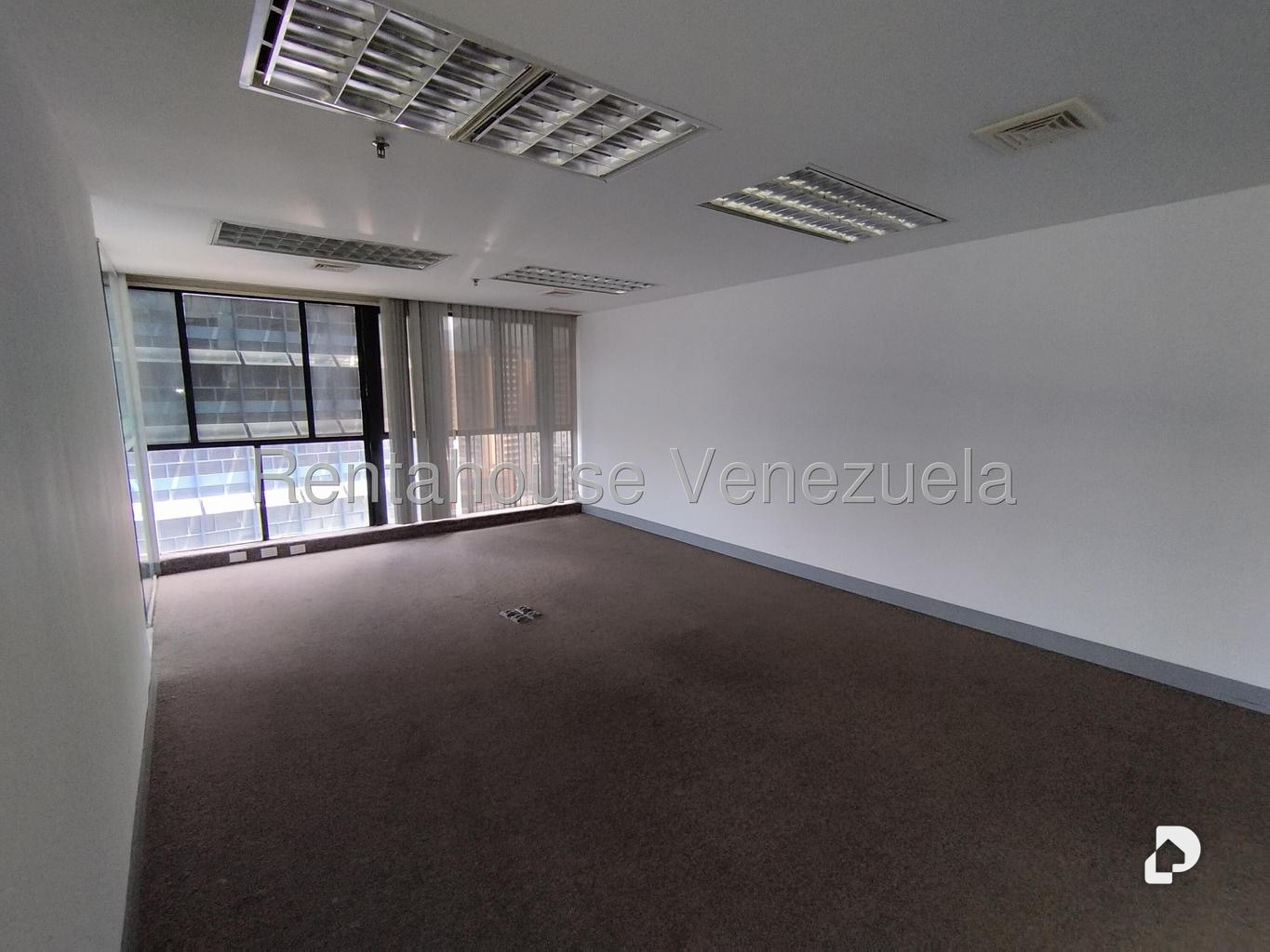Oficina en Plaza Venezuela, Caracas – 5