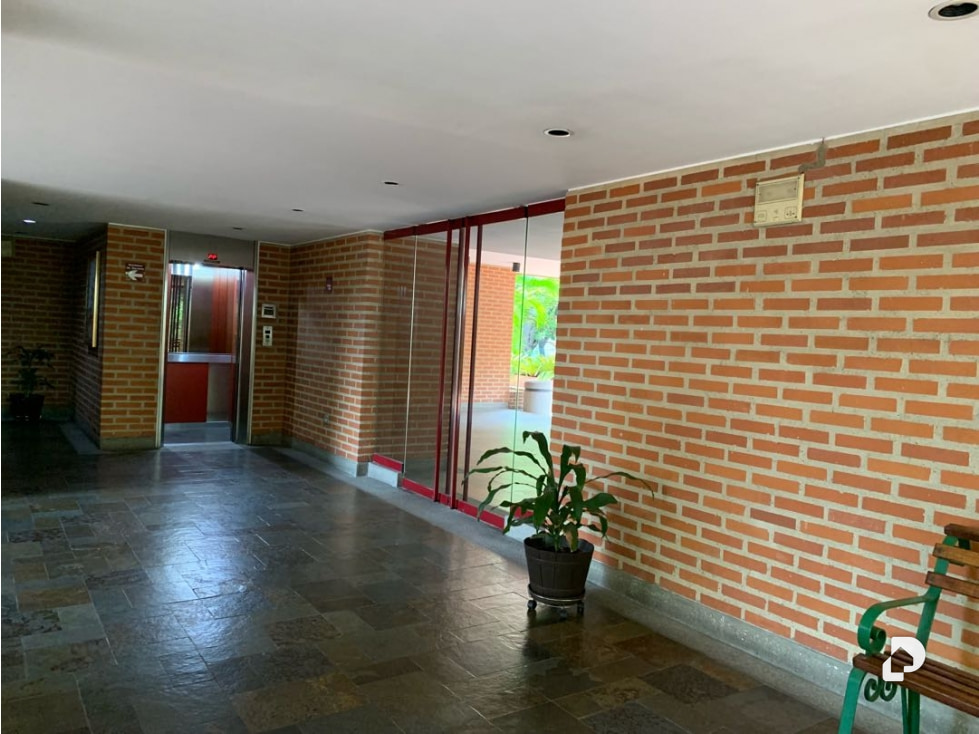 Apartment in La Florida, Caracas – 3