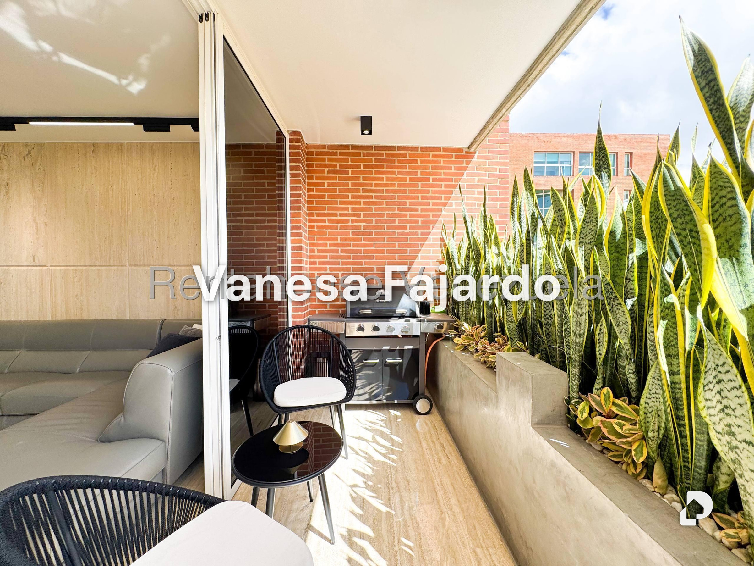Apartamento en Lomas de La Alameda, Caracas – 17