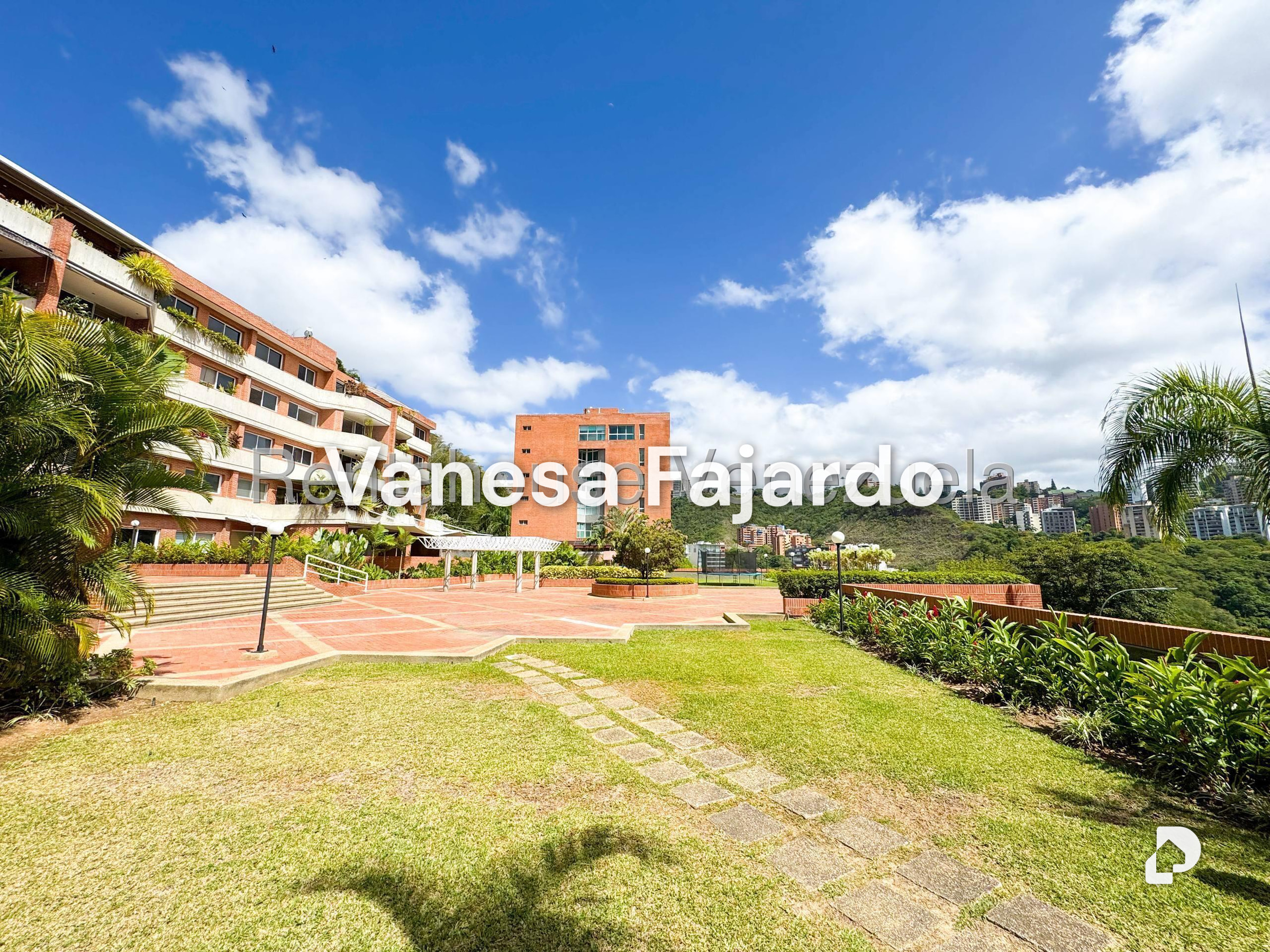 Apartamento en Lomas de La Alameda, Caracas – 3