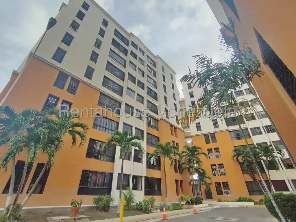 Apartamento en Urbanización Fundación Mendoza, Maracay - 1