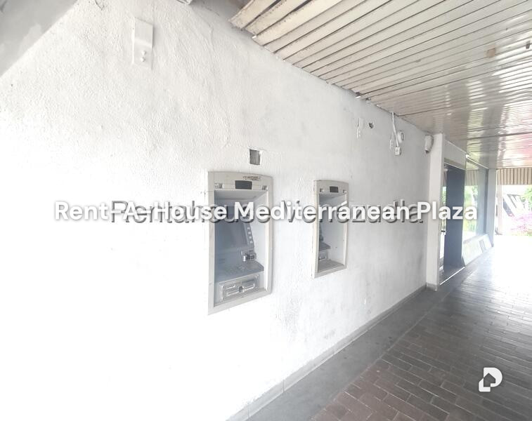 Commercial space in La Esmeralda, San Diego – 11