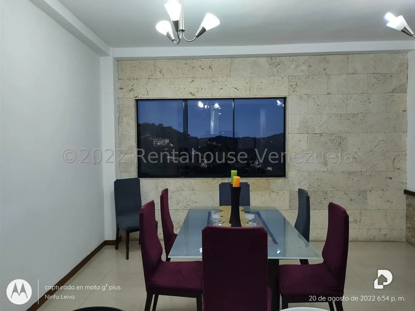 Casa en Oripoto, Caracas – 24