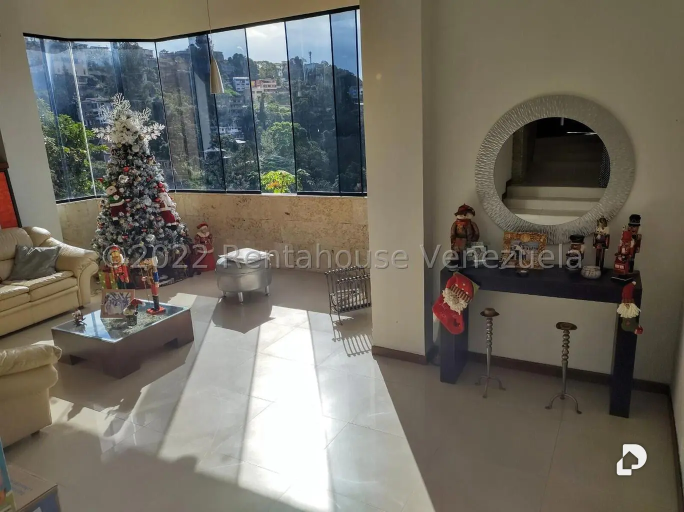 Casa en Oripoto, Caracas – 23