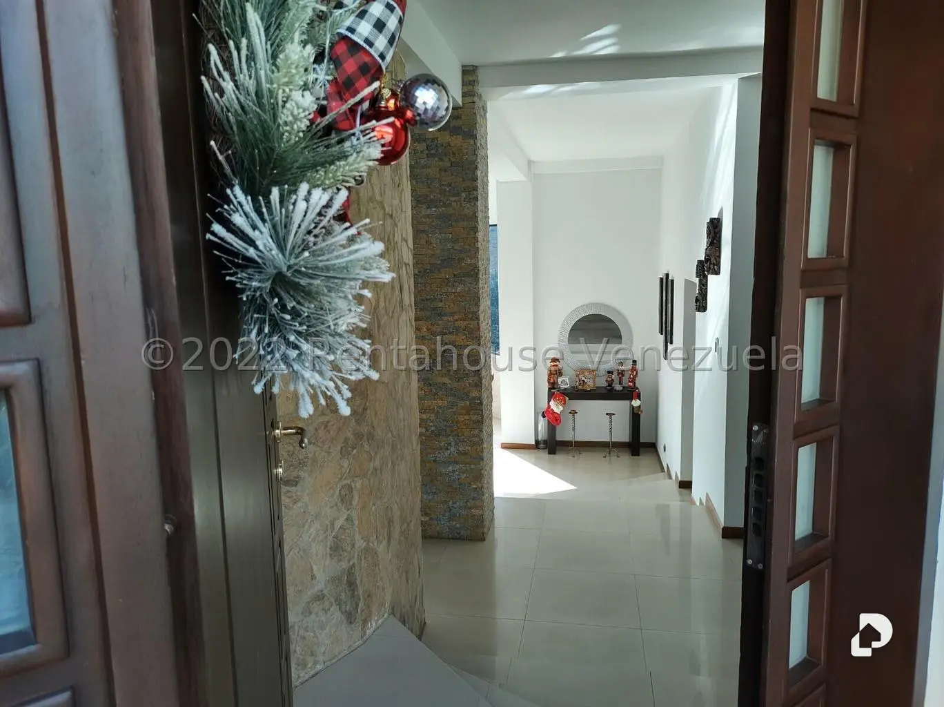 Casa en Oripoto, Caracas – 22
