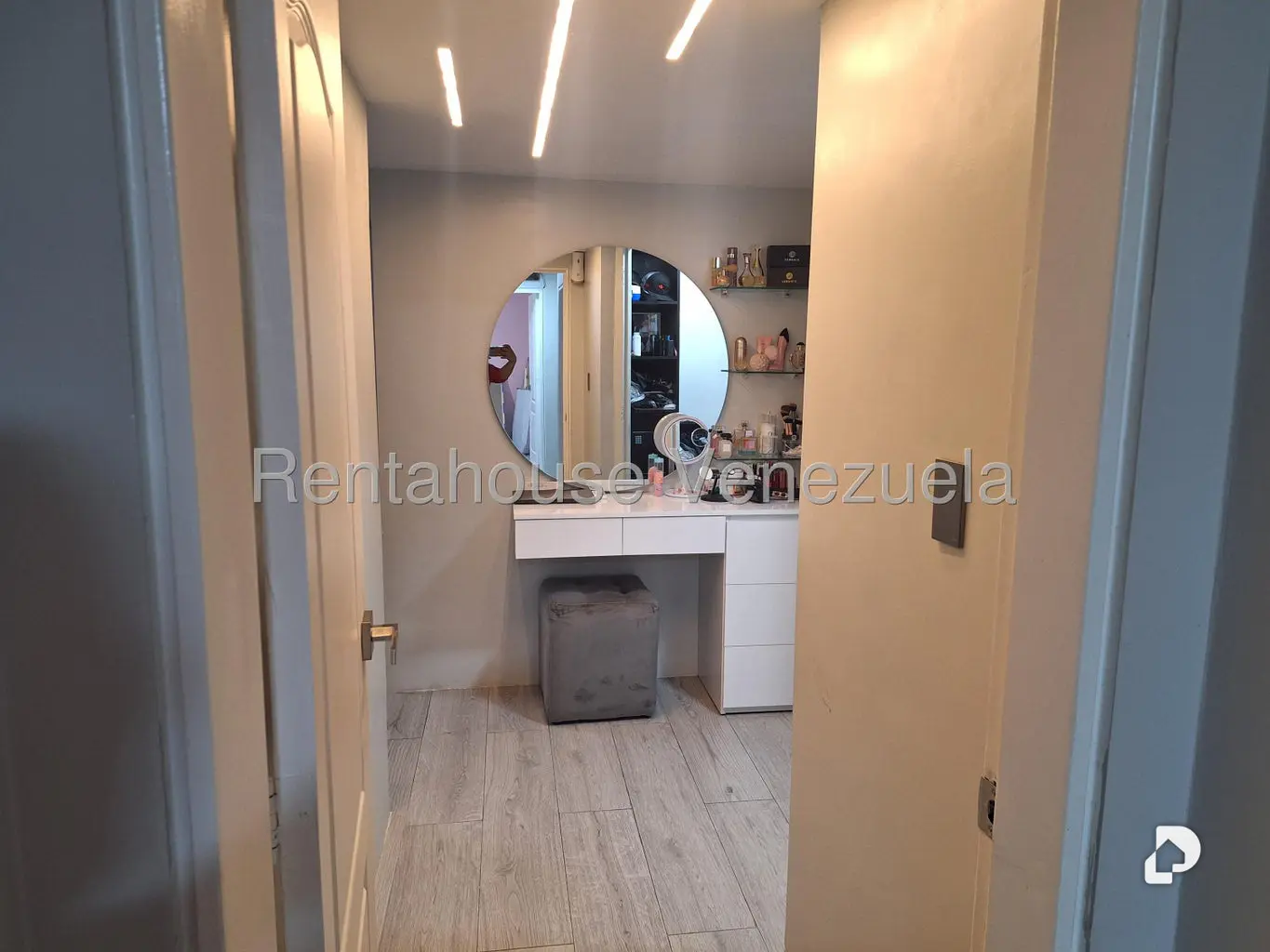 Apartamento en Terrazas del Ávila, Caracas – 23