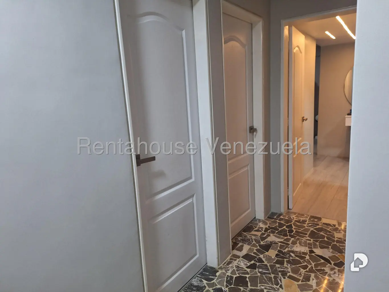 Apartamento en Terrazas del Ávila, Caracas – 22