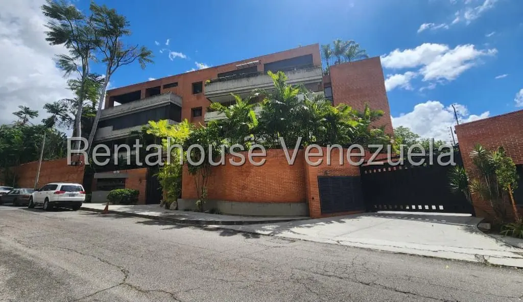 Apartment in Altamira, Caracas - 1