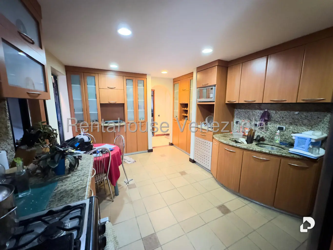 Casa en Santa Rosa de Lima, Caracas – 8