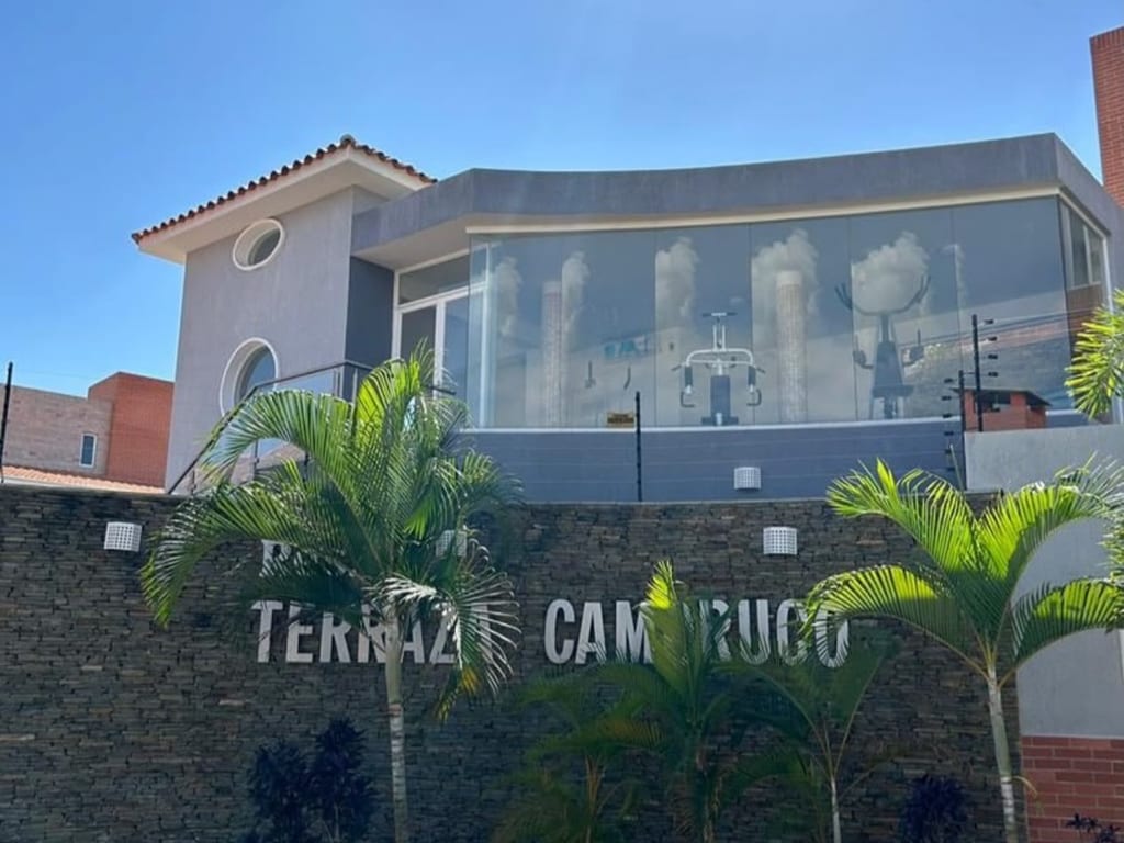 Townhouse en Parroquia Urbana San José, Valencia - 1
