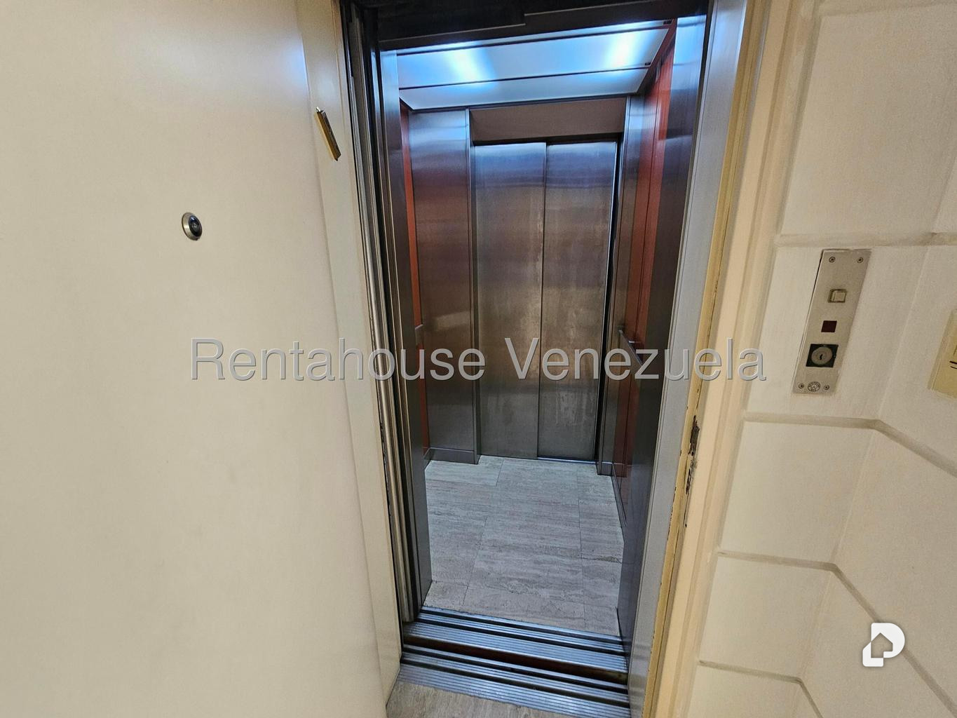 Apartamento en Alta Florida, Caracas – 8