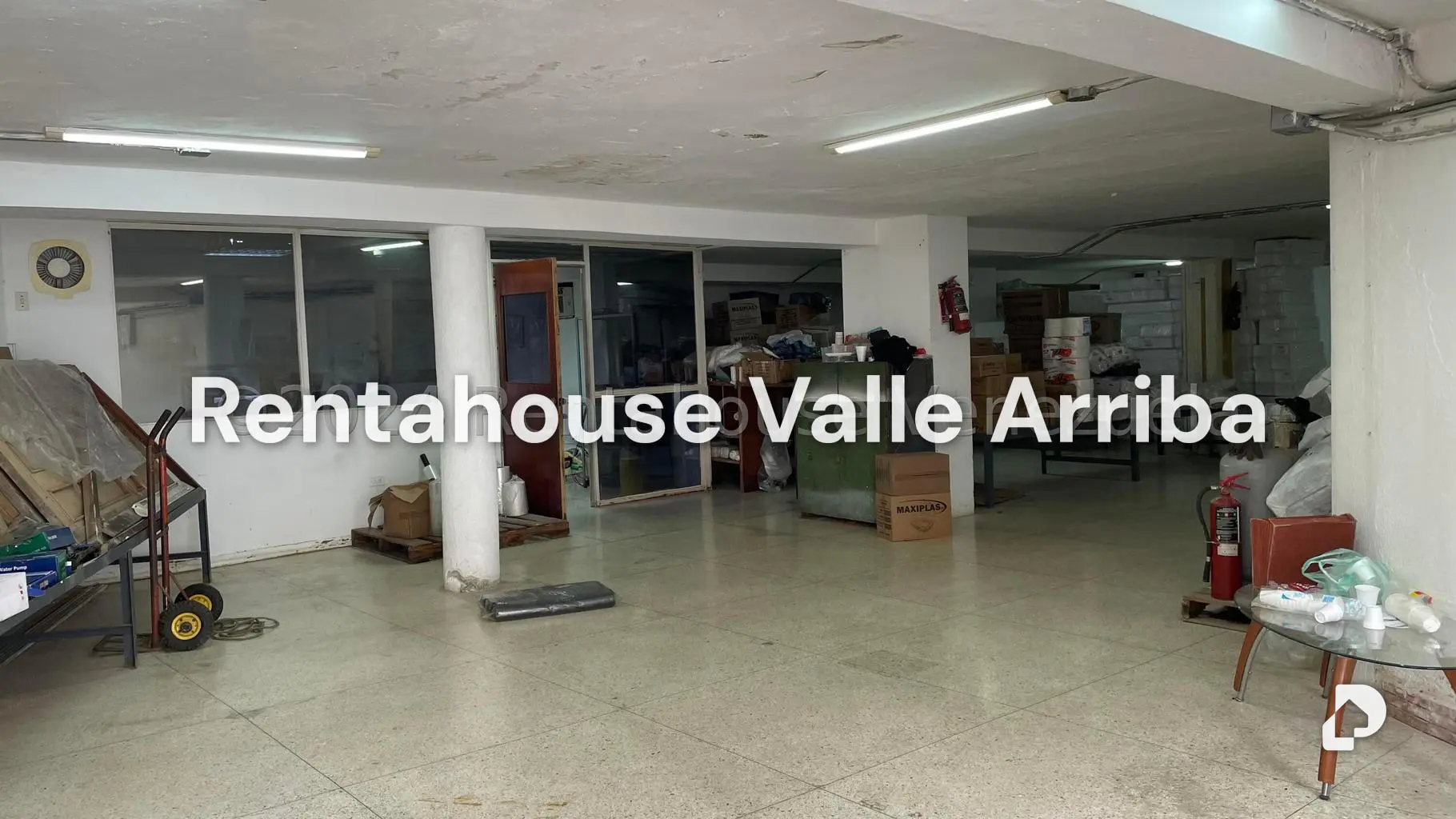 Local comercial en Los Chaguaramos, Caracas – 14