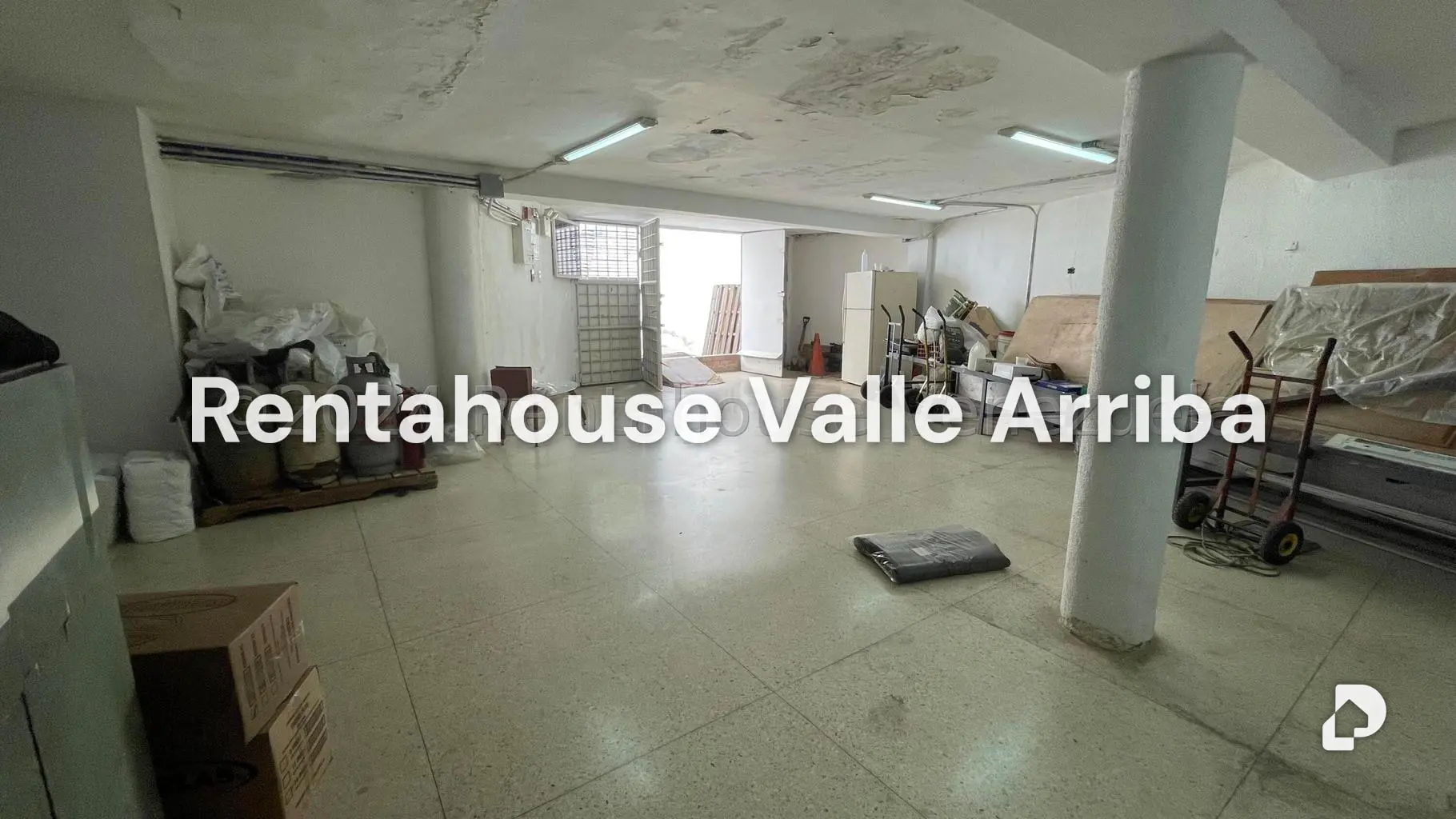 Local comercial en Los Chaguaramos, Caracas – 4