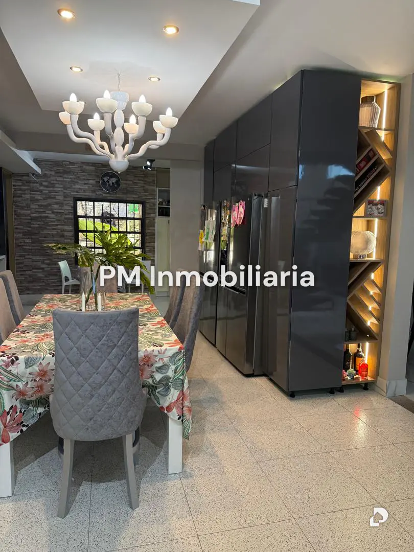 Casa en La Lagunita, Caracas – 11