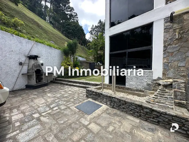 Casa en La Lagunita, Caracas – 28
