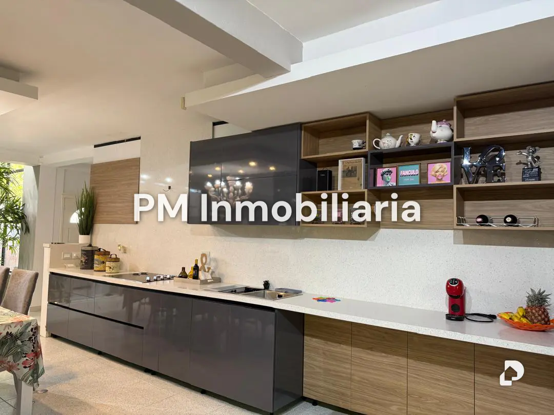 Casa en La Lagunita, Caracas – 12