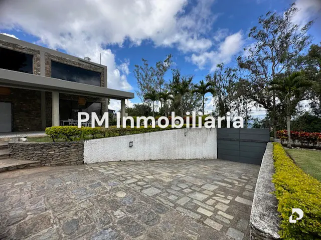 Casa en La Lagunita, Caracas – 29