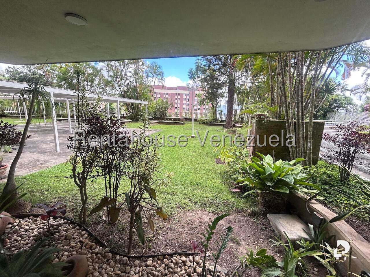 Apartamento en Los Naranjos (del Cafetal), Caracas – 22