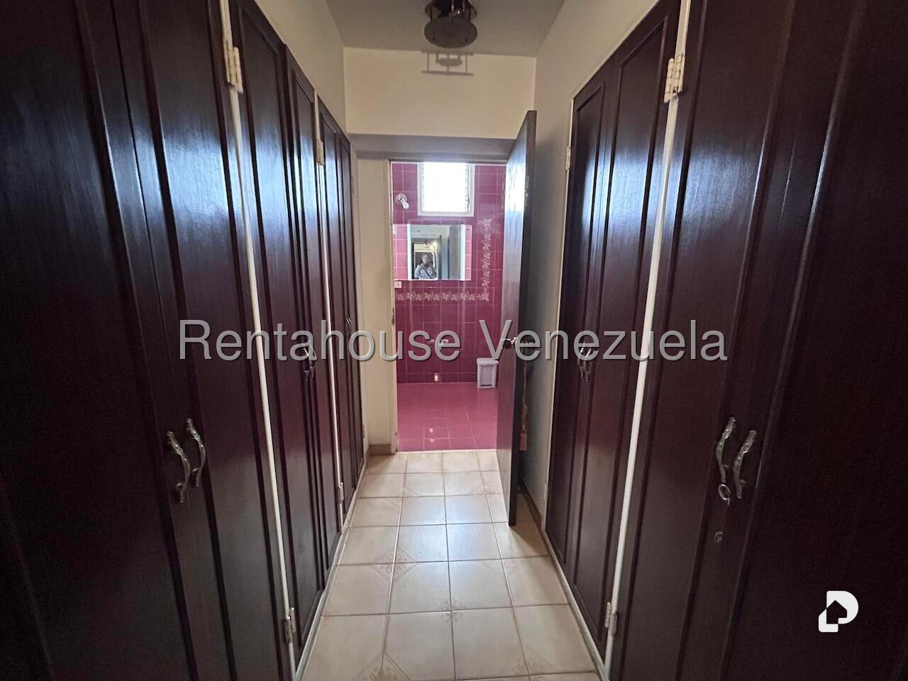 Apartamento en Los Naranjos (del Cafetal), Caracas – 11