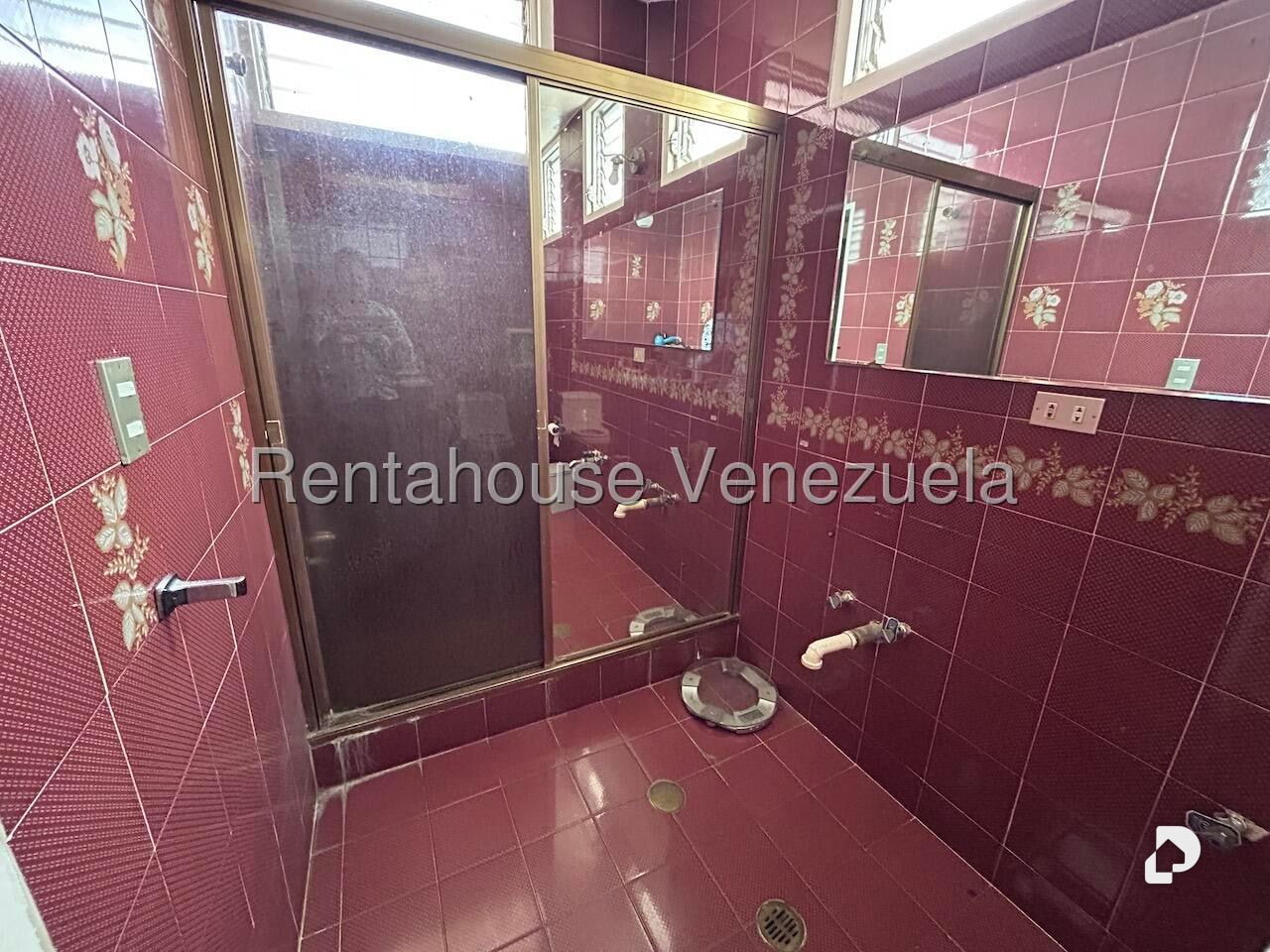 Apartamento en Los Naranjos (del Cafetal), Caracas – 12