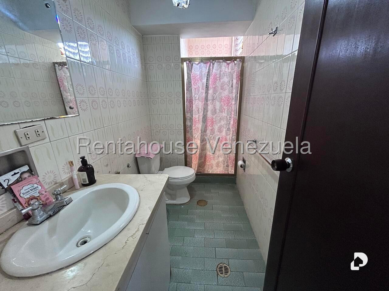 Apartamento en Los Naranjos (del Cafetal), Caracas – 17