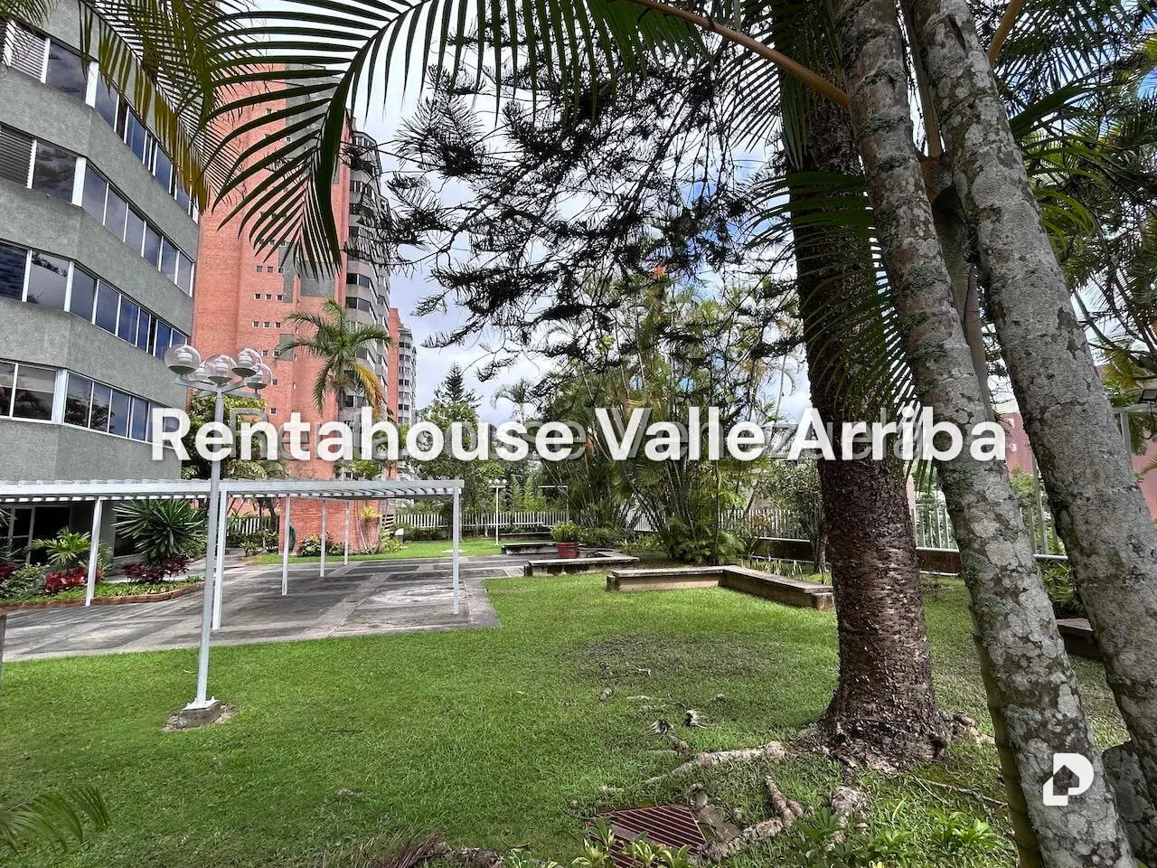Apartamento en Los Naranjos (del Cafetal), Caracas – 18