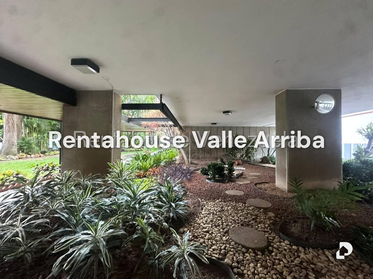 Apartamento en Los Palos Grandes, Caracas – 22